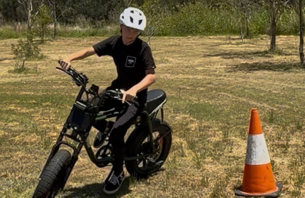 E-BIKE ACADEMY  Stunt Academy